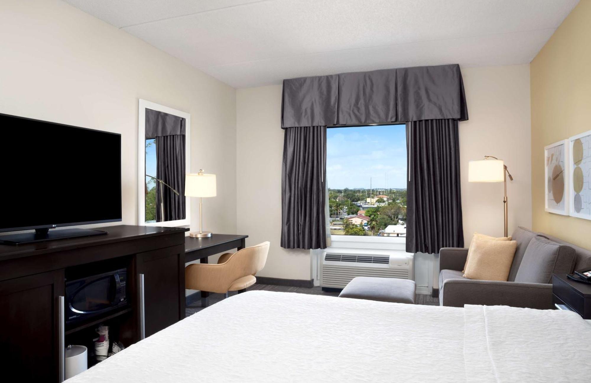 Hampton Inn Hallandale Beach-Aventura Εξωτερικό φωτογραφία